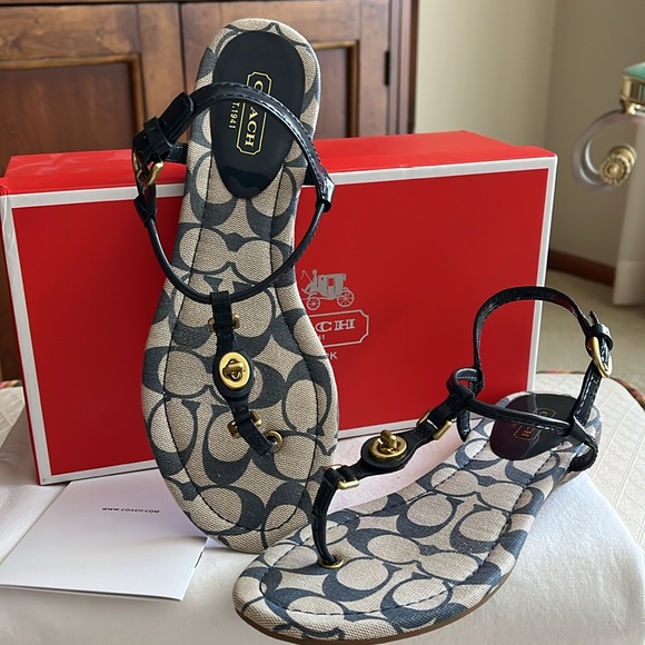 Coach Robyn Patent Leather Sandals - Picture 1 of 11